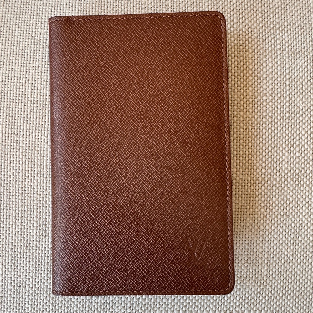 Louis Vuitton Taiga Brown Leather Card Holder
